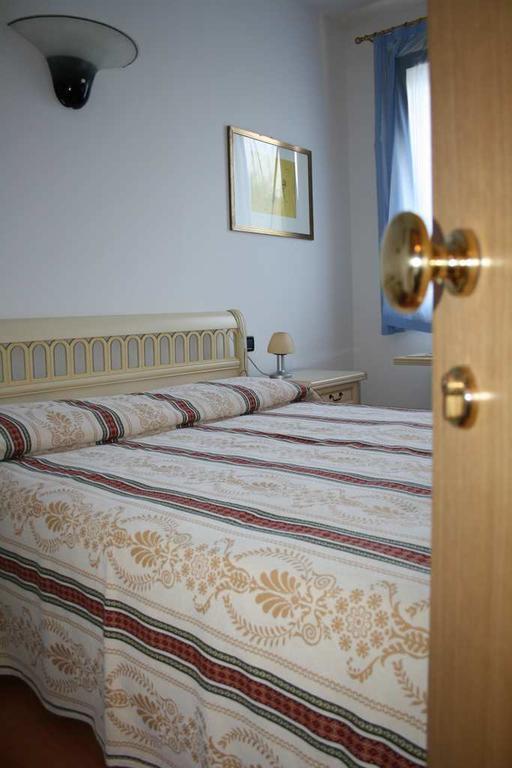 Hotel Ristorante La Rua Carre Номер фото